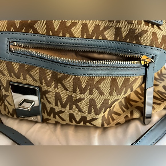 Michael Kors bag - Picture 5 of 13